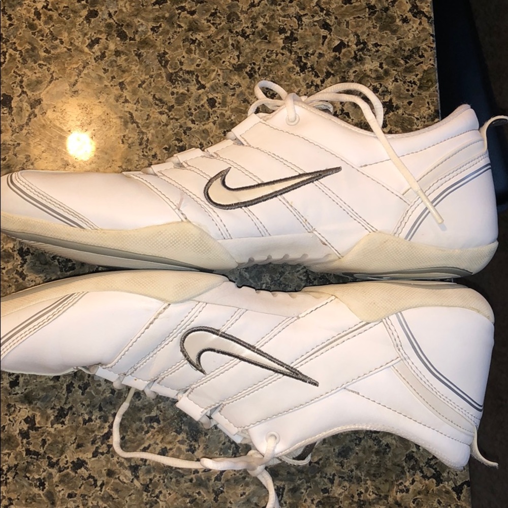 Nike Air Max Cheer Shoe